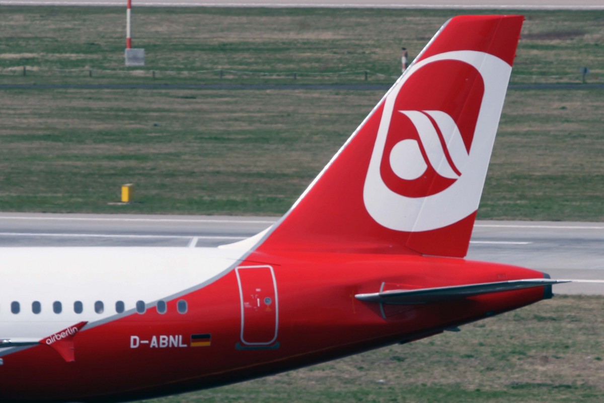 Air Berlin, D-ABNL, Airbus, A 320-214 (Seitenleitwerk/Tail), 03.04.2015, DUS-EDDL, Düsseldorf, Germany