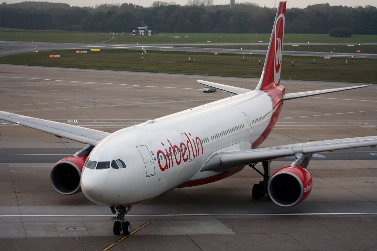 Air Berlin, D-ABXC, (c/n 665), Airbus A 330-223, 17.10.2014, HAM-EDDH, Hamburg, Germany 