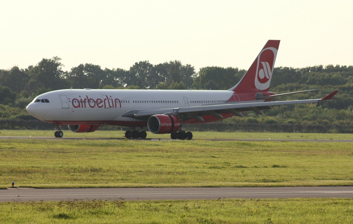 Air Berlin, D-ABXC,(c/n 665), Airbus A 330-223, 31.08.2015, HAM-EDDH, Hamburg, Germany 