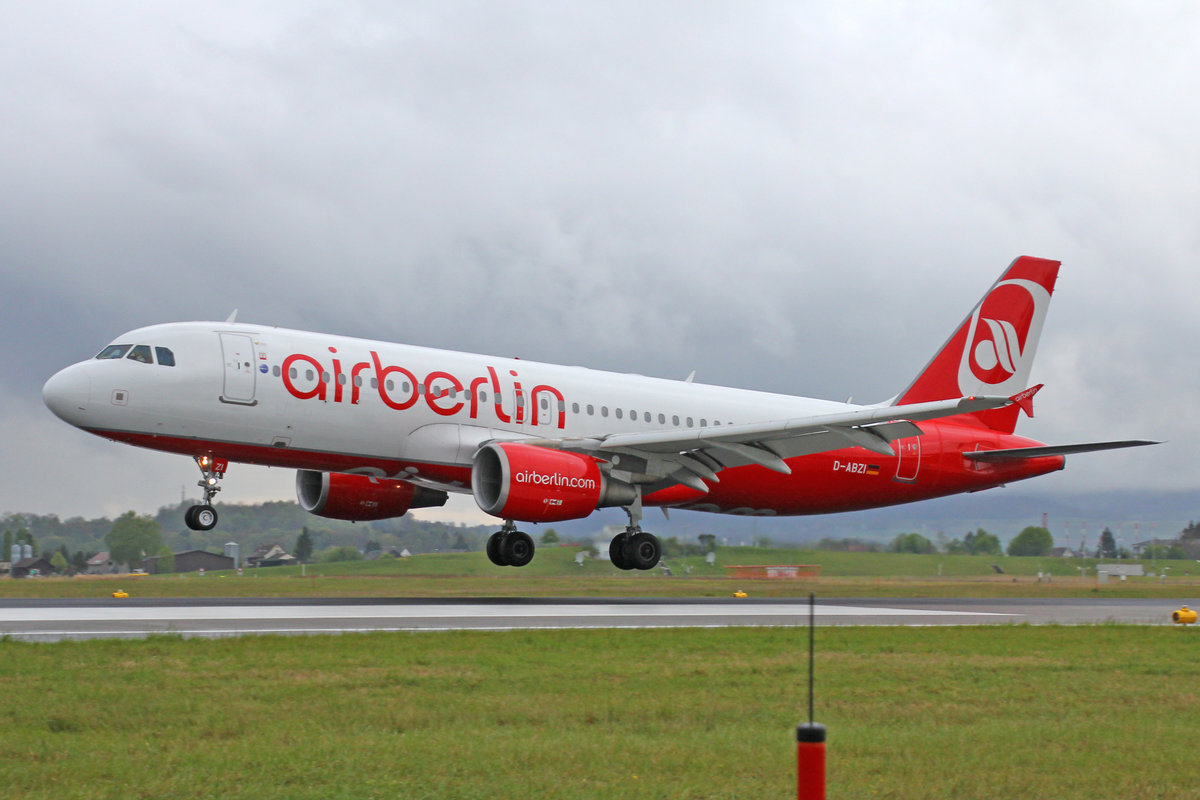Air Berlin, D-ABZI, Airbus A320-216, 1.Mai 2017, ZRH Zürich, Switzerland.