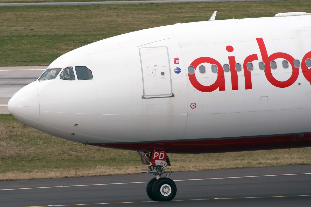 Air Berlin, D-ALPD, Airbus, A 330-223 (Bug/Nose), 03.04.2015, DUS-EDDL, Düsseldorf, Germany