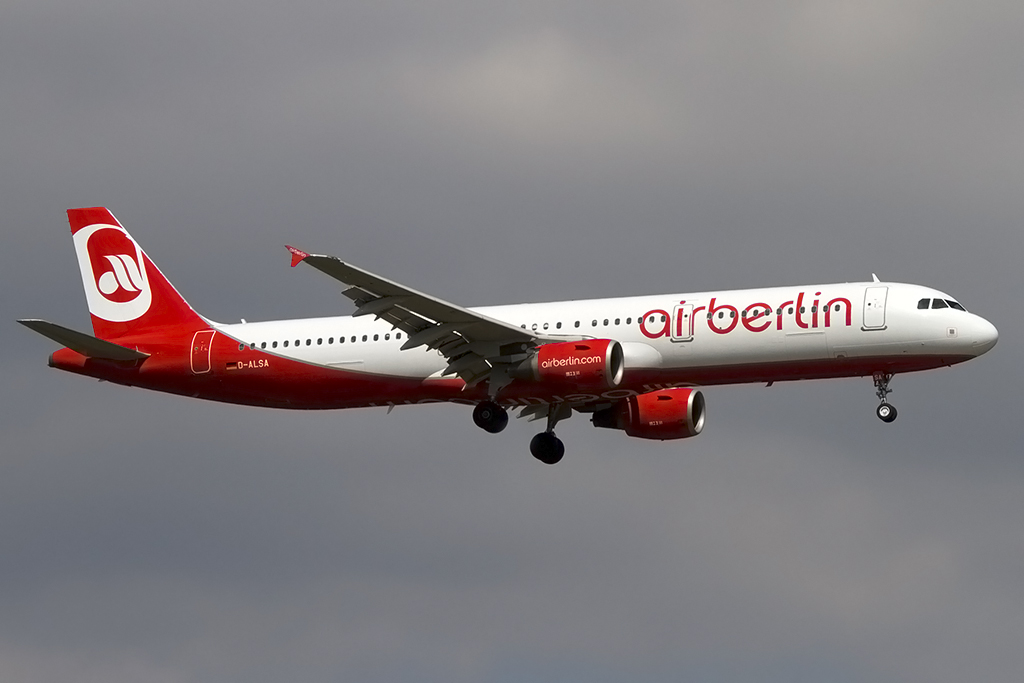 Air Berlin, D-ALSA, Airbus, A321-211, 04.05.2014, FRA, Frankfurt, Germany 





