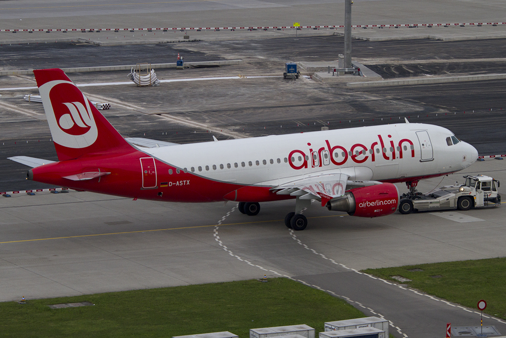 Air Berlin, D-ASTX, Airbus, A319-111, 24.05.2015, ZRH, Zürich, Switzerland 



