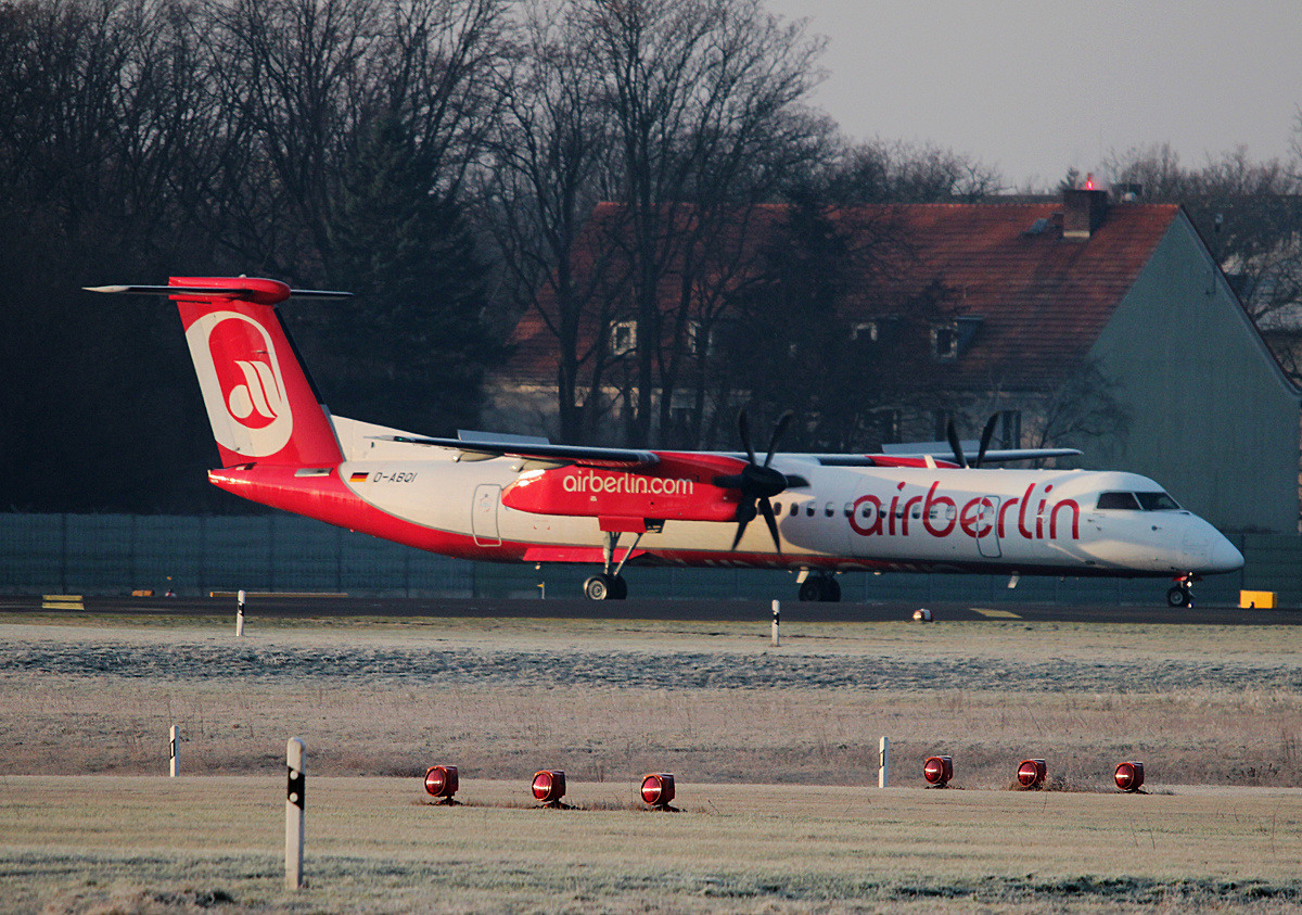 Air Berlin DHC-8-402Q D-ABQI kurz vor dem Start in Berlin-Tegel am 18.01.2015