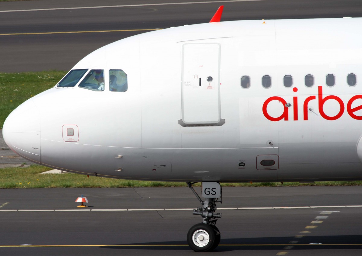 Air Berlin (ex OLT-Express), D-ABGS, Airbus, A 319-100 (Bug/Nose ~ Misch-Lkrg. OLT/AB), 02.04.2014, DUS-EDDL, Düsseldorf, Germany