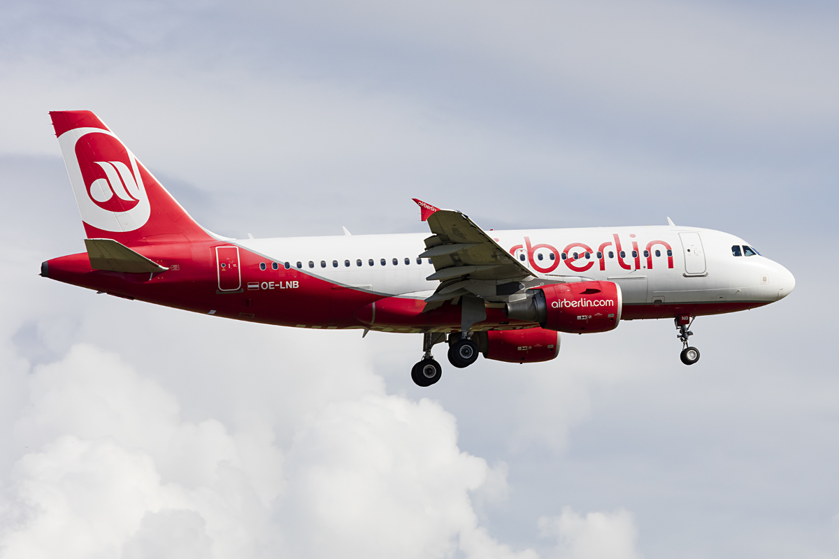 Air Berlin, OE-LNB, Airbus, A319-112, 03.10.2016, ZRH, Zürich, Switzerland 




