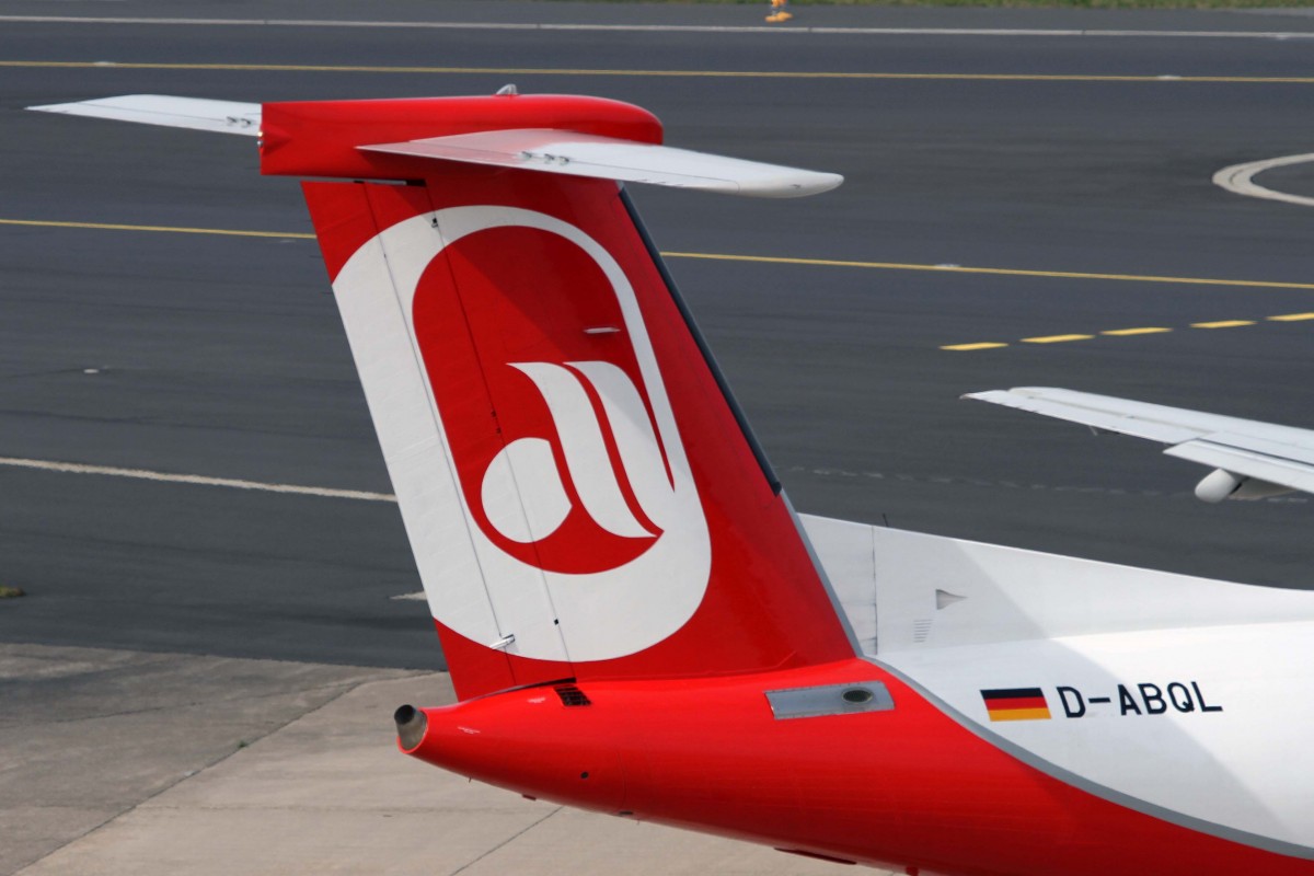 Air Berlin (op. LGW), D-ABQL, Bombardier, Dash 8 Q-402 (Seitenleitwerk/Tail), 03.04.2015, DUS-EDDL, Düsseldorf, Germany