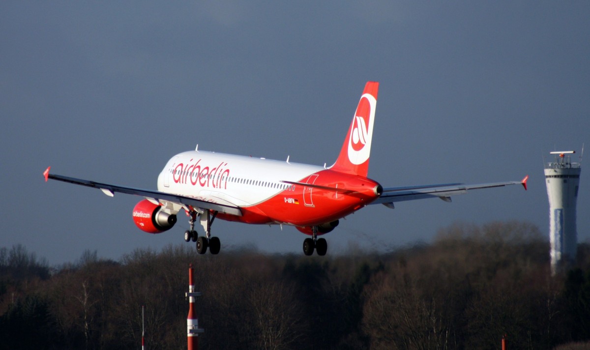 Air Berlin,D-ABFN,(c/n4510),Airbus A320-214,12.01.2014,HAM-EDDH,Hamburg,Germany