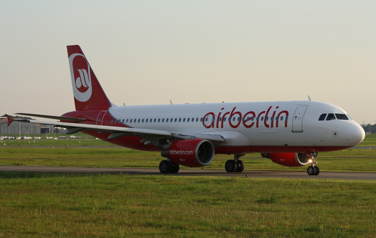 Air Berlin,D-ABZN,(c/n 3080),Airbus A 320-216,31.08.2015,HAM-EDDH,Hamburg,Germany