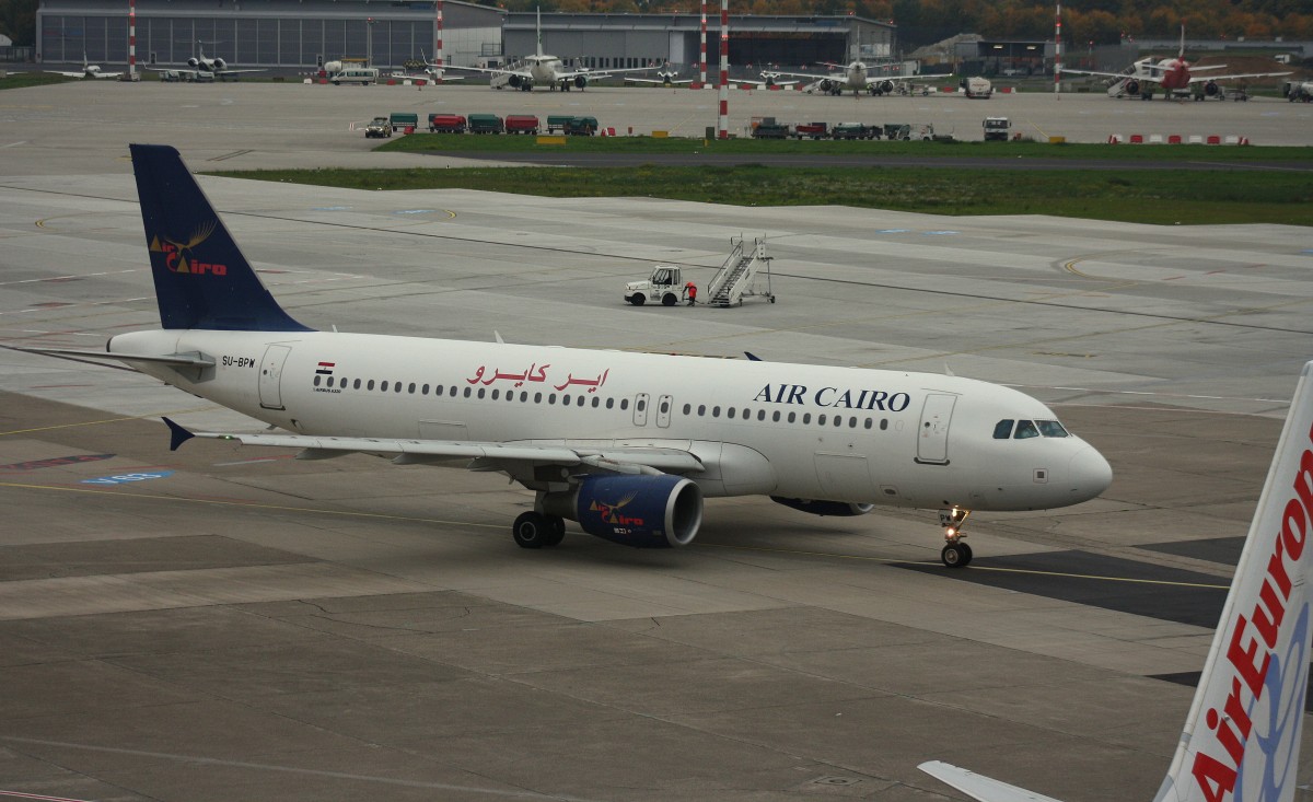 Air Cairo,SU-BPW, (C/N 2382),Airbus A 320-214, 24.10.2015,DUS-EDDL, Düsseldorf, Germany 