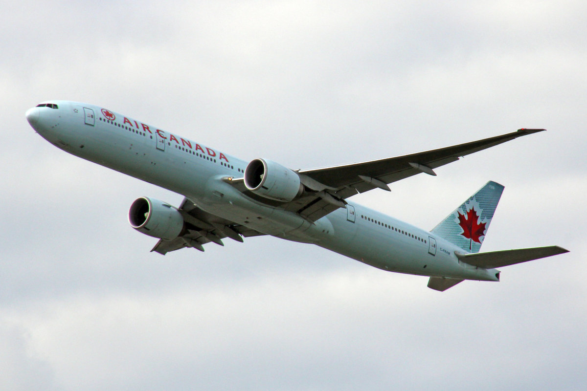Air Canada, C-FRAM, Boeing 777-333ER, 20.Mai 2017, FRA Frankfurt am Main, Germany.