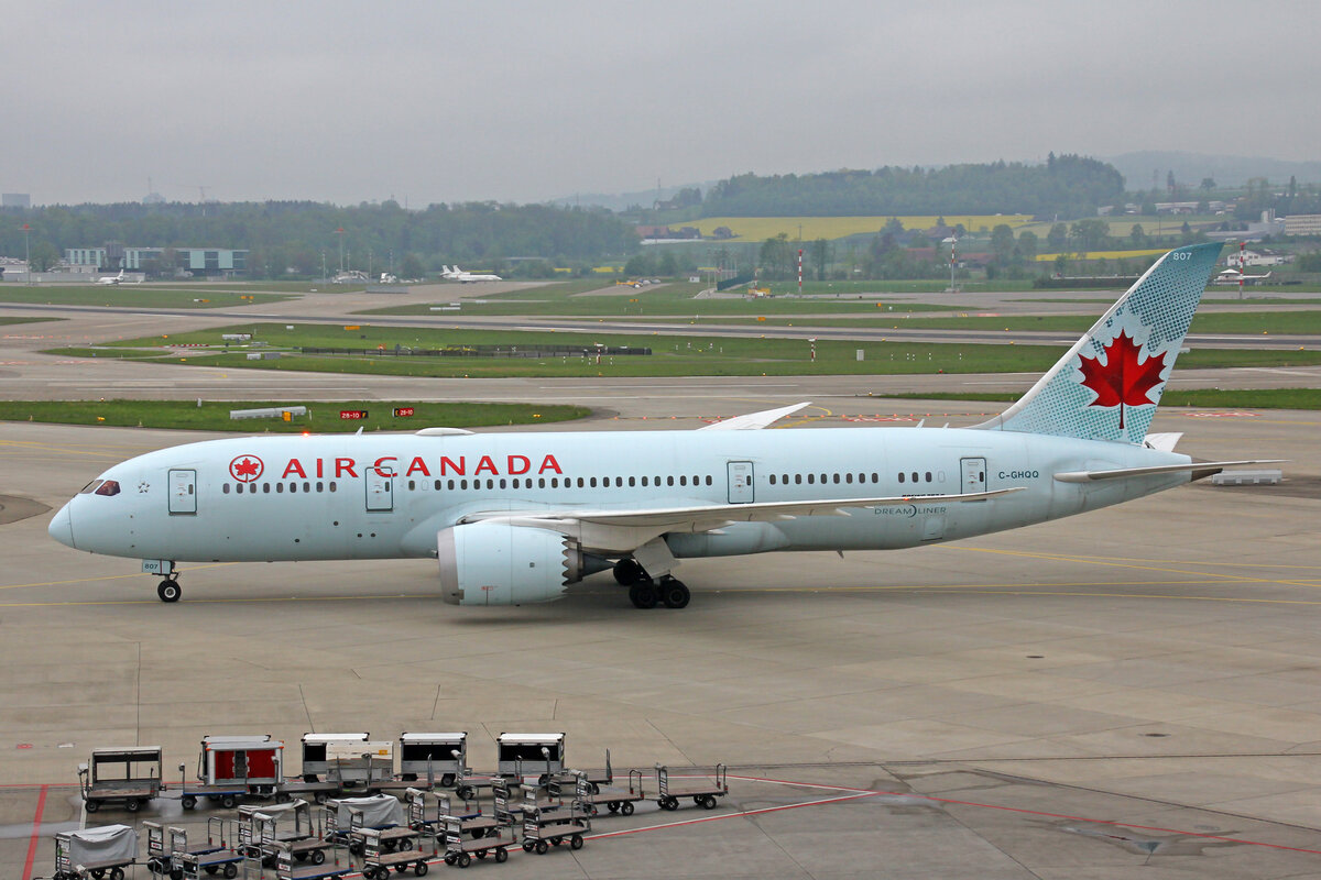 Air Canada, C-GHQQ, Boeing B787-8, msn: 35263/254, 01.Mai 2022, ZRH Zürich, Switzerland.