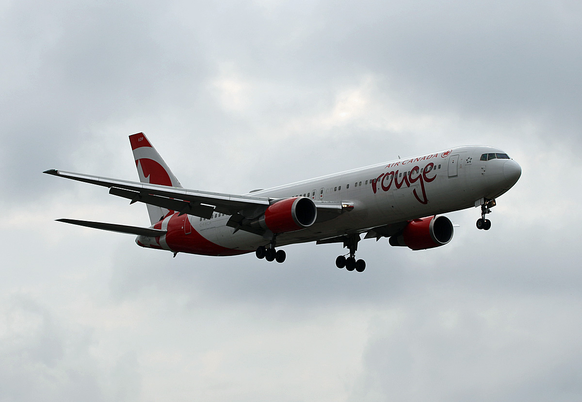 Air Canada Rouge, Boeing B 767-375(ER), C-FXCA, TXL, 04.08.2019