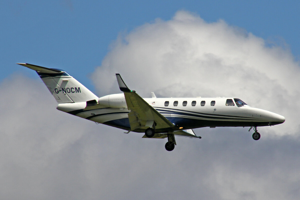 Air Charter Scotland, G-NOCM, Cessna 525A Citation Jet II, msn: 525A-0239, 11.Juli 2021, ZRH Zürich, Switzerland.