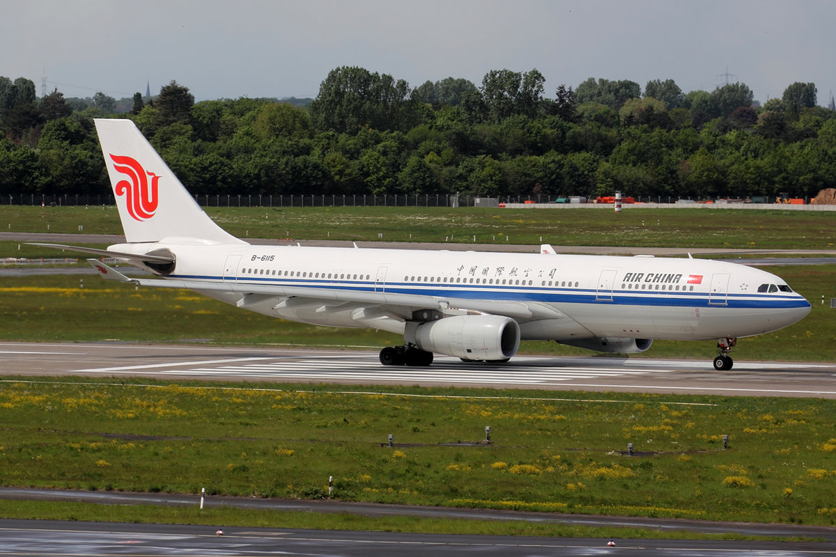 Air China Airbus A330-243 B-6115 beim Start in Düsseldorf 4.5.2019