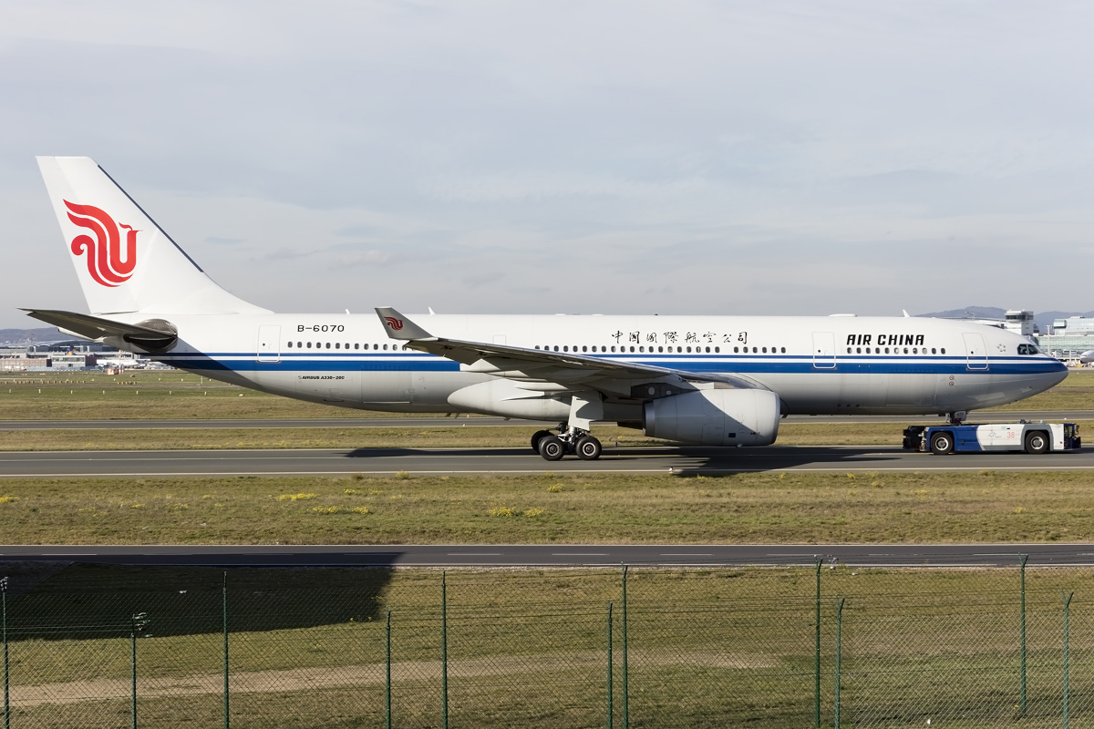 Air China, B-6070, Airbus, A330-243, 08.11.2015, FRA, Frankfurt, Germany 



