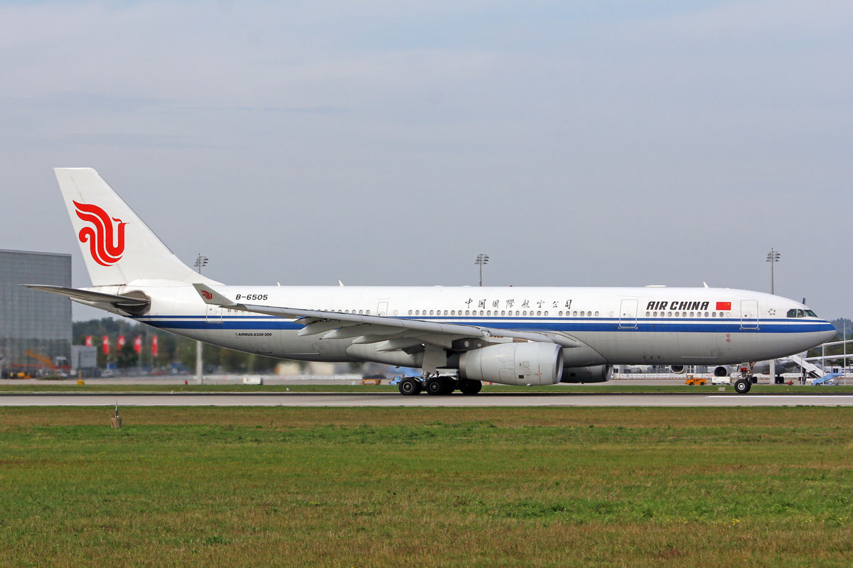 Air China, B-6505, Airbus A330-243, msn: 957, 13.September 2015, MUC München, Germany.