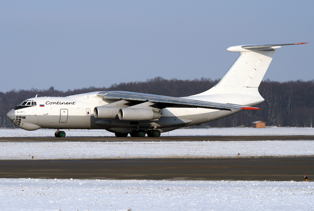 Air Company Continent IL-76TD RA-76403 / UP-I7620 beim Backtrack auf 09 in GKE / ETNG / Geilenkirchen am 06.01.2010