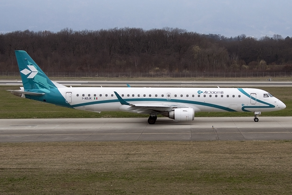 Air Dolomiti, I-ADJK, Embraer, ERJ-195LR, 28.03.2015, GVA, Geneve, Switzerland




