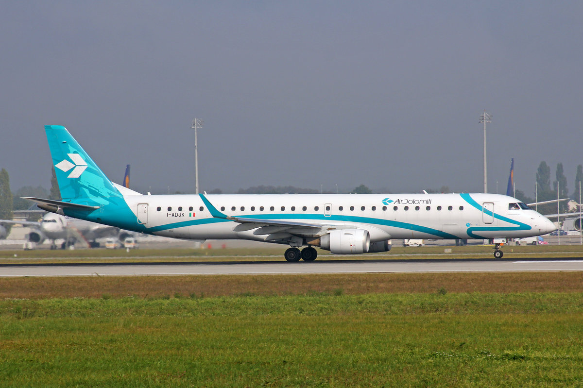 Air Dolomiti, I-ADJK, Embraer ERJ-195LR,  Aida , 24.September 2016, MUC München, Germany.