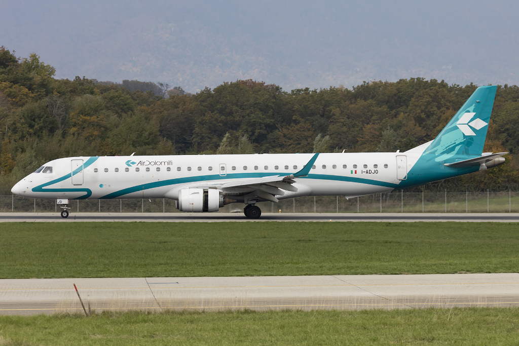 Air Dolomiti, I-ADJO, Embraer, ERJ-195LR, 17.10.2015, GVA, Geneve, Switzerland 


