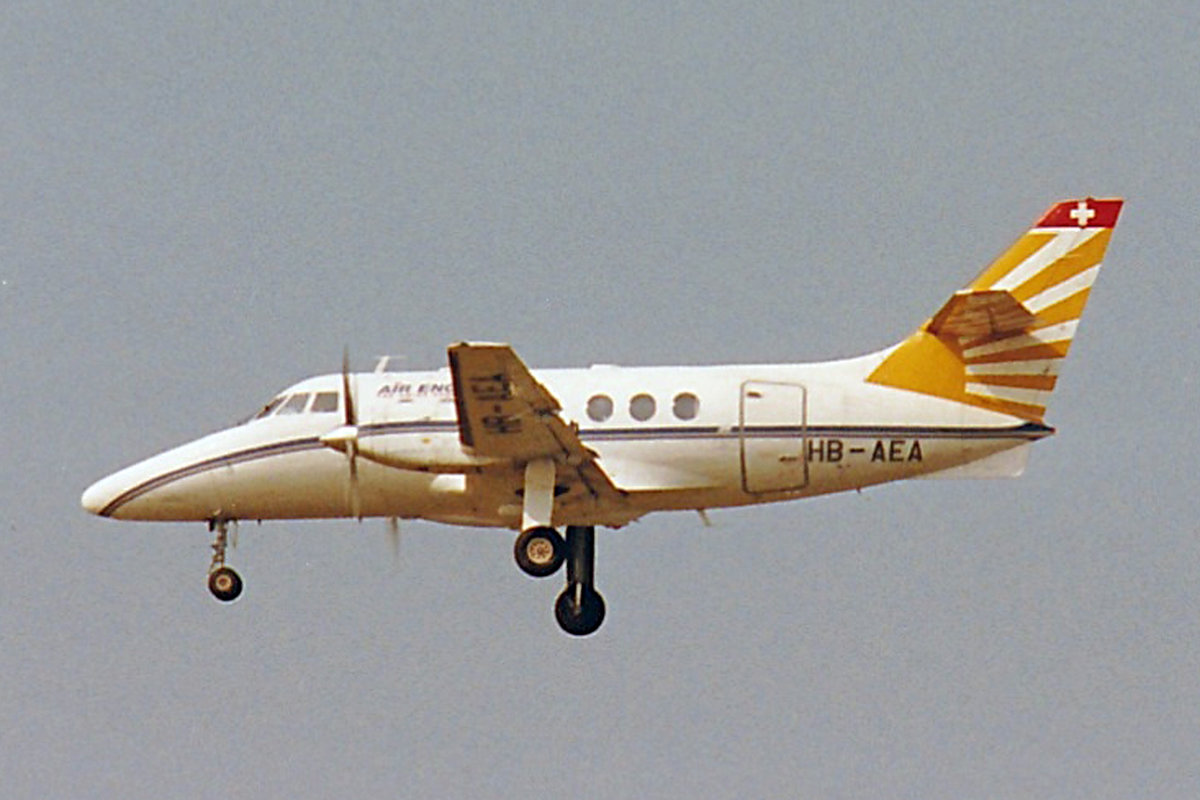 Air Engiadina, HB-AEA, BAe 3102, msm: 612, September 1991, ZRH Zürich, Switzerland. Scan aus der Mottenkiste.