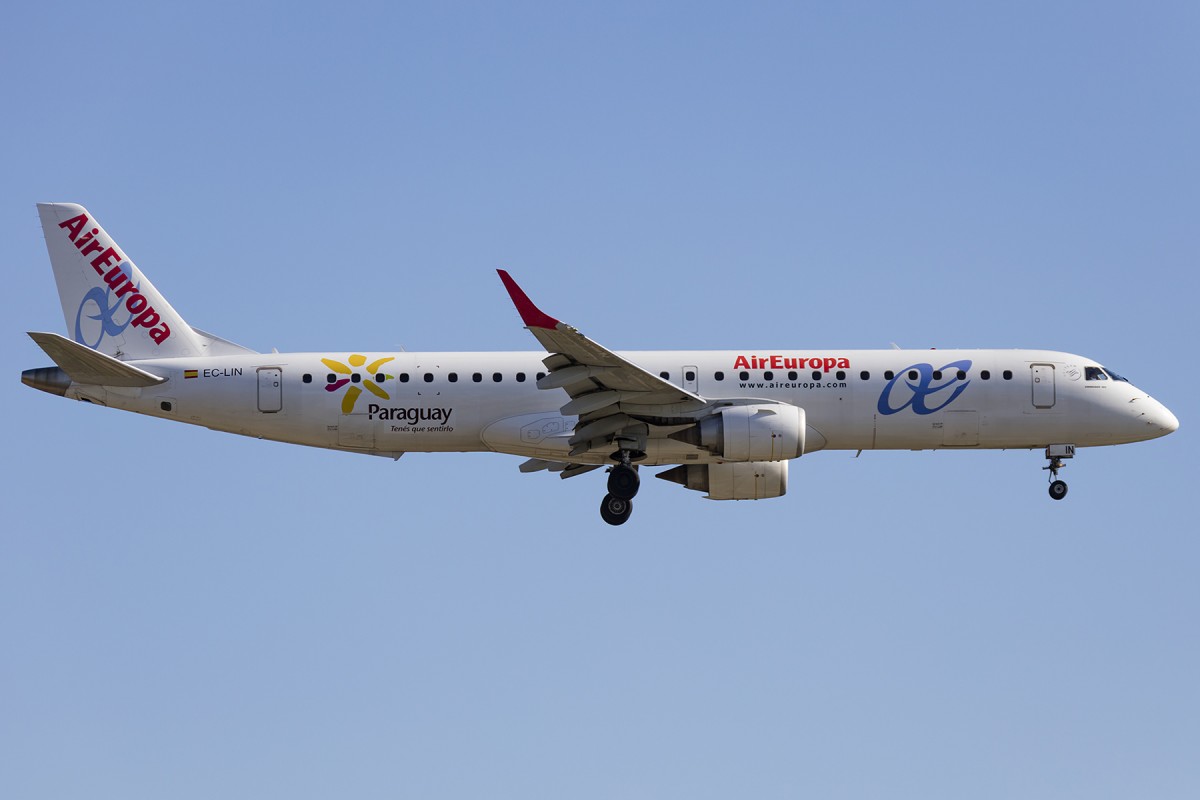 Air Europa, EC-LIN, Embraer, ERJ-195LR, 20.09.2015, BCN, Barcelona, Spain 



