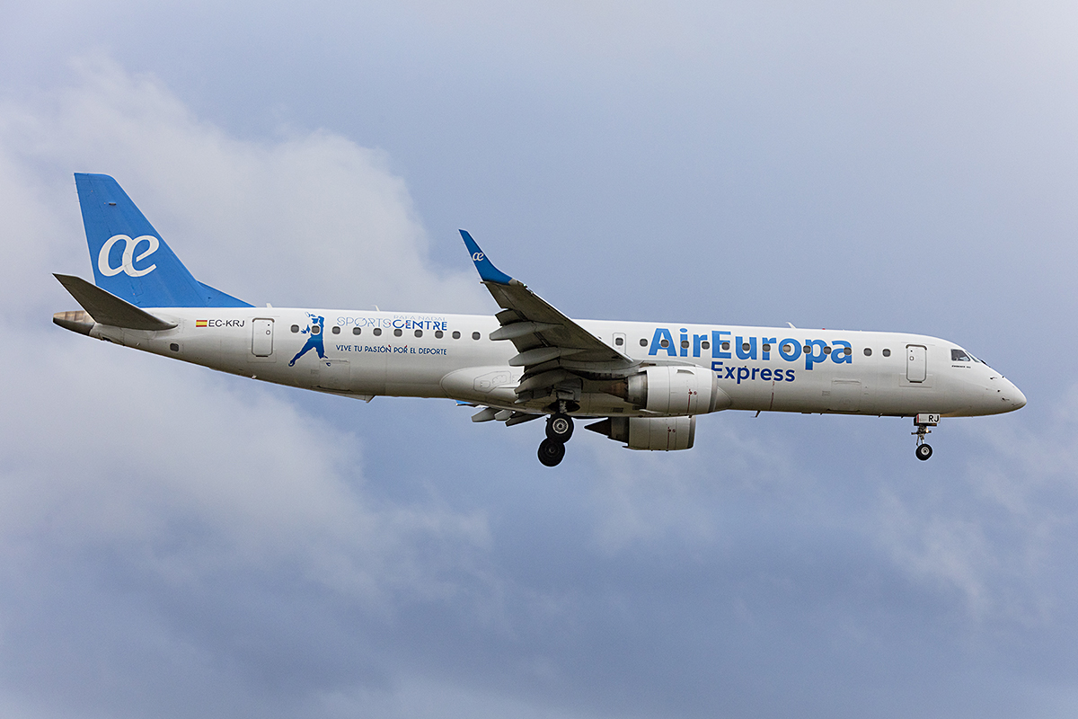 Air Europa - Express, EC-KRJ, Embraer, ERJ-195LR, 21.01.2018, ZRH, Zürich, Switzerland 



