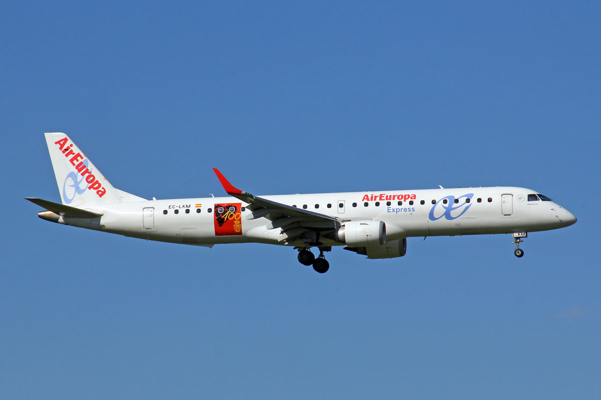 Air Europa Express, EC-LKM, Embraer ERJ-195LR,  100 Jahre Real Mallorca , 29.Juli 2017, ZRH Zürich, Switzerland.