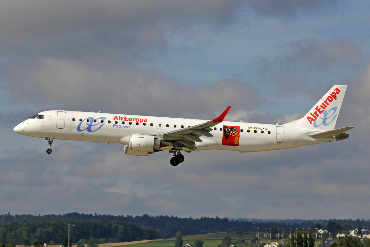 Air Europa Express, EC-LKM, Embraer ERJ-195LR,  100 Jahre Real Mallorca , 7.August 2017, ZRH Zürich, Switzerland.