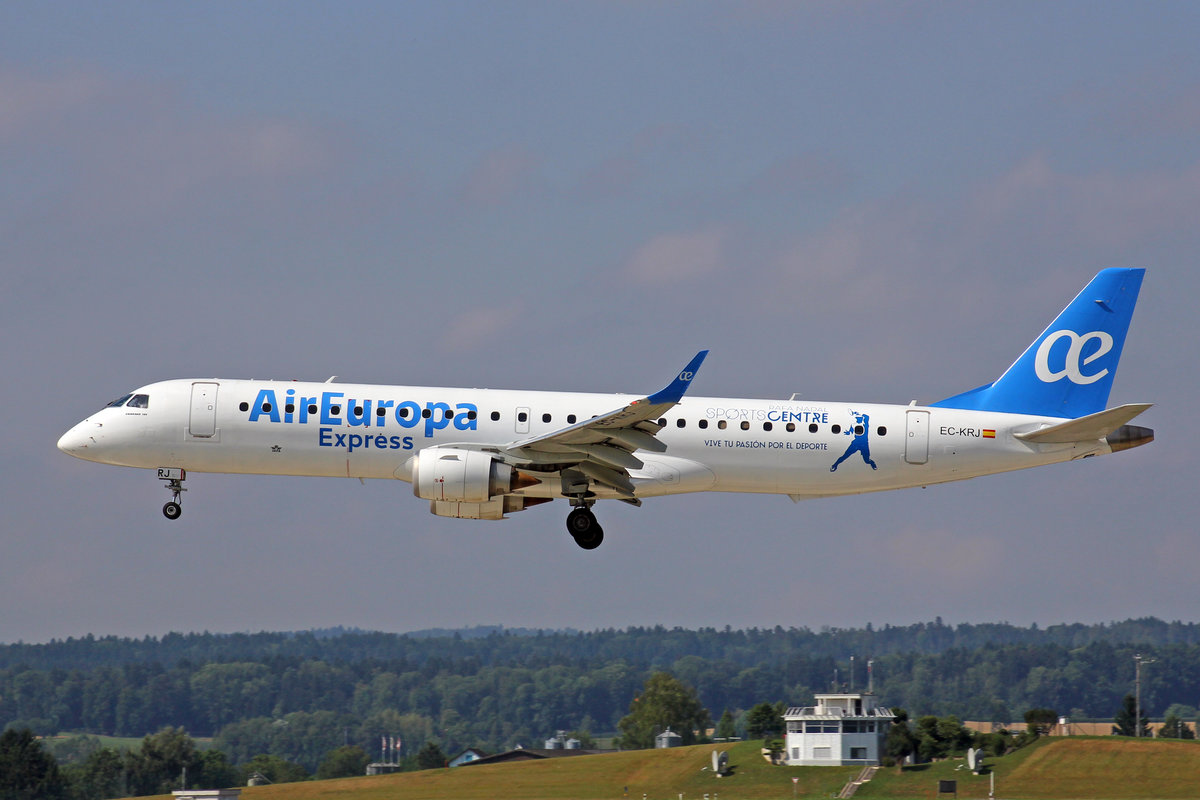 Air Europa Express (Operated by Aero Nova), EC-KRJ, Embraer ERJ-195LR, Mit  Rafa Nadal Sports Center  Sticker, 21.Juli 2017, ZRH Zürich, Switzerland.