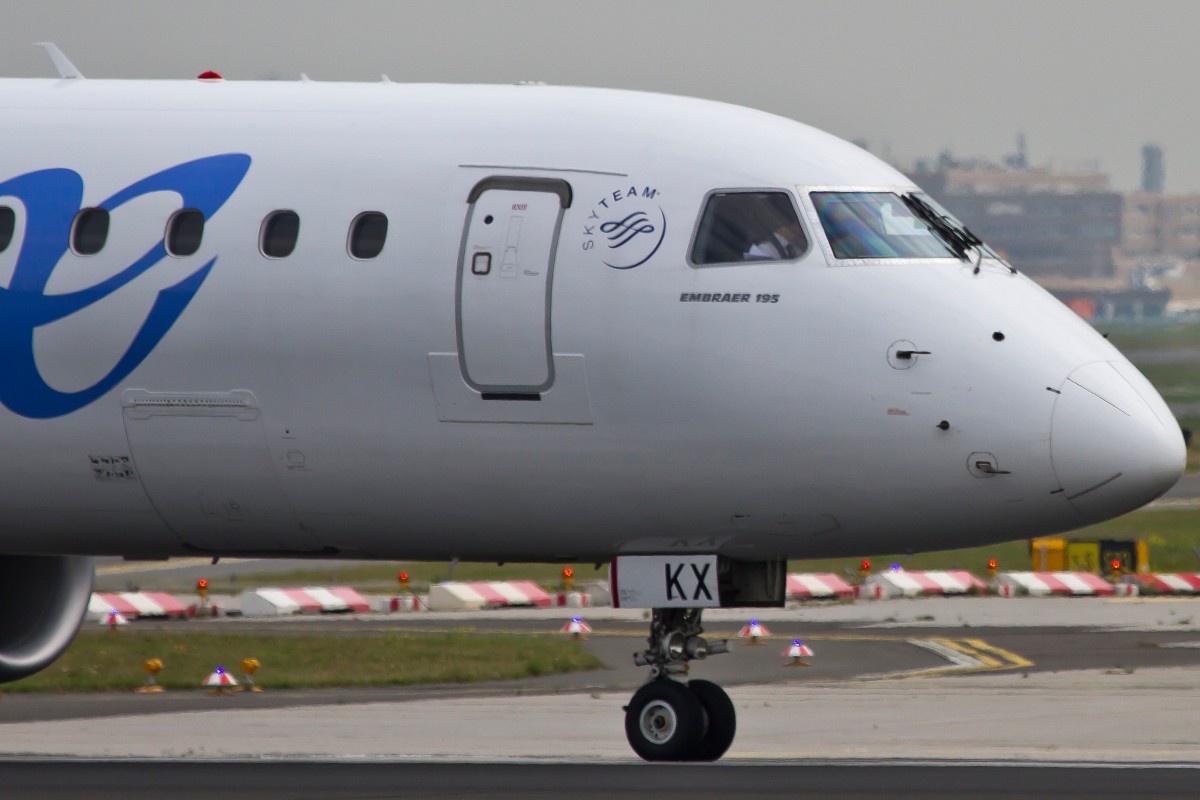 Air Europa (UX), EC-LKX, Embraer, 195 LR (Bug/Nose), 15.09.2014, FRS-EDDF, Frankfurt, Germany