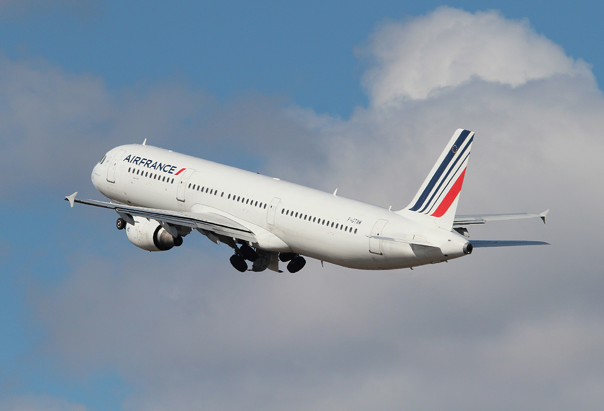 Air France A 321-212 F-GTAM beim Start in Berlin-Tegel am 07.04.2013