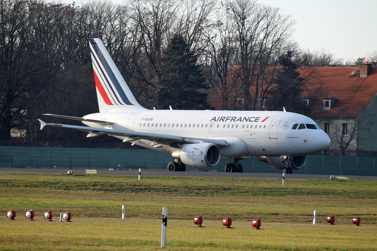 Air France, Airbus A 318-111, F-GUGR, TXL, 29.12.2019