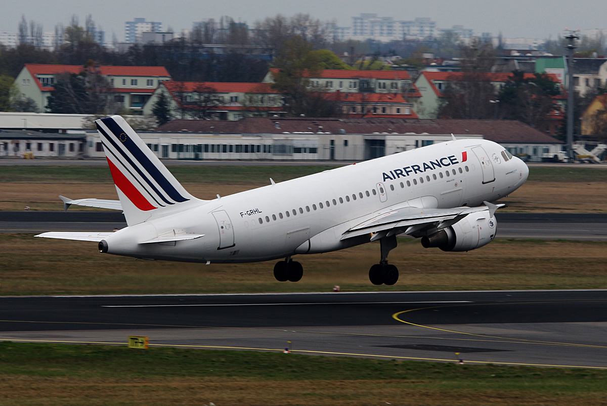 Air France, Airbus A 319-111, F-GRHL, TXL. 10.04.2016