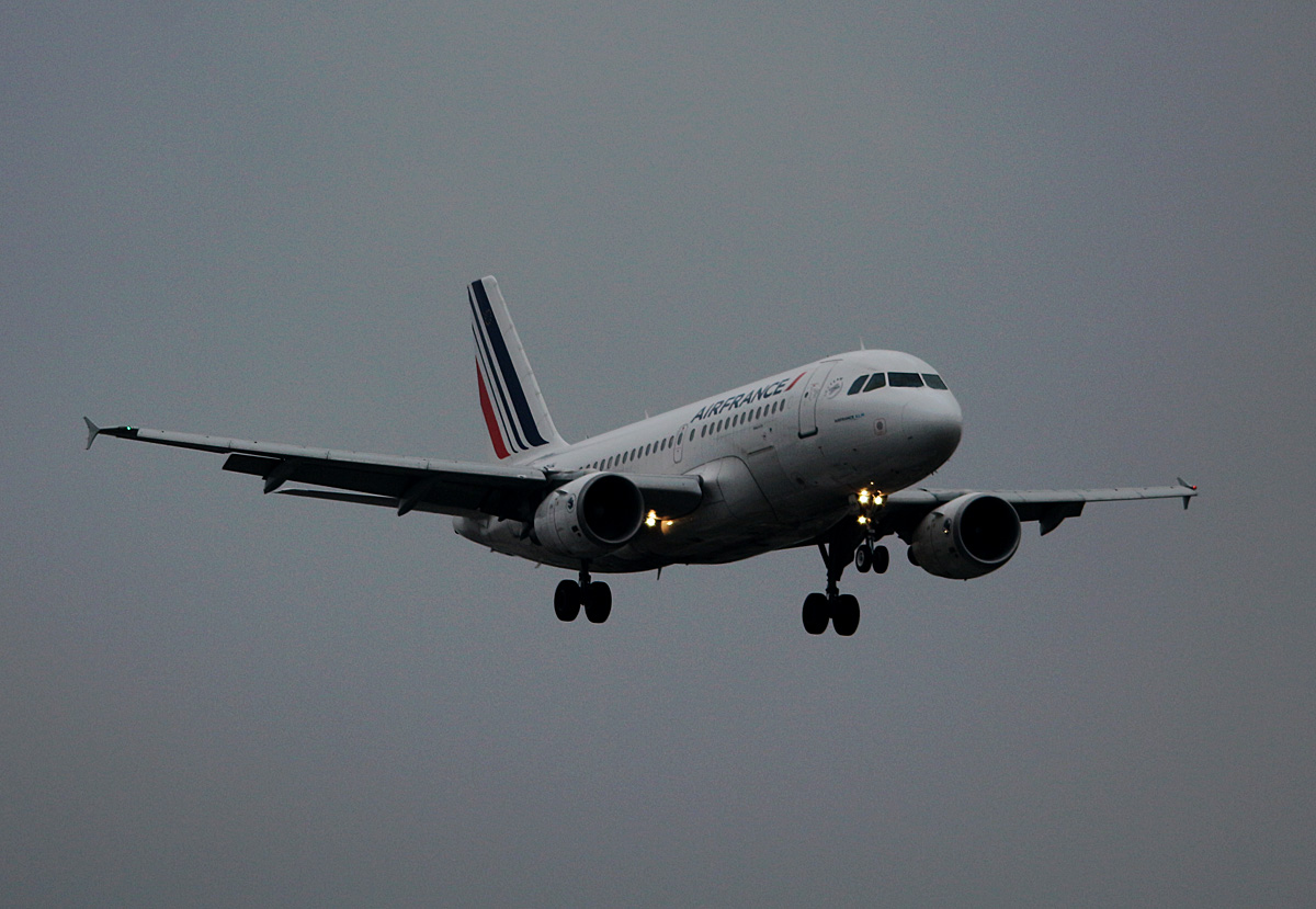 Air France, Airbus A 319-111, F-GRHH, TXL, 23.10.2016