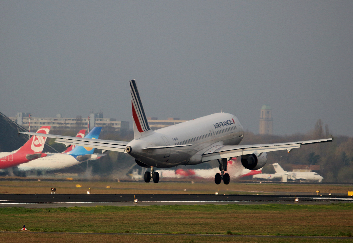 Air France, Airbus A 320-214, F-GKXN, TXL, 02.04.2017