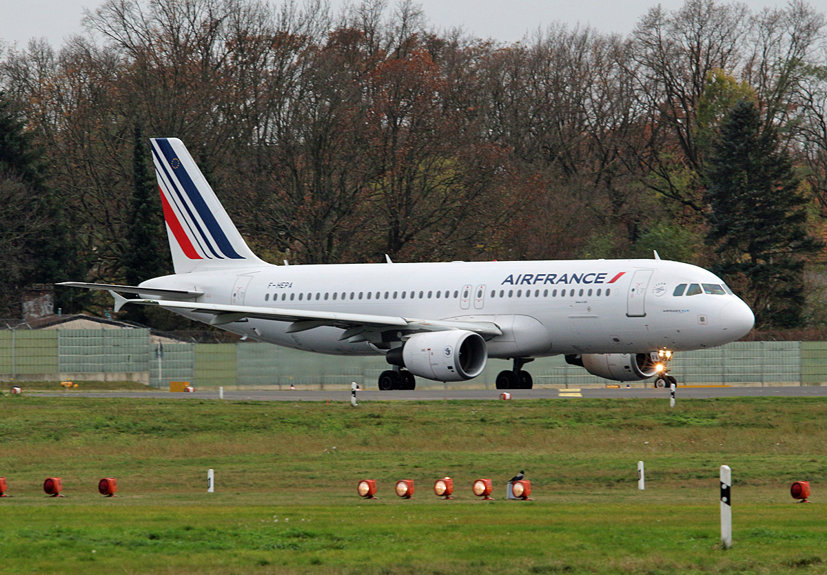 Air France, Airbus A 320-214, F-HEPA, TXL, 19.11.2017