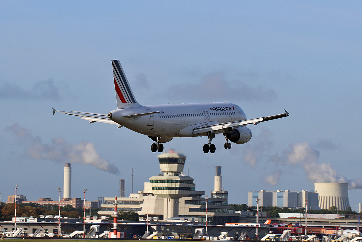 Air France, Airbus A 320-214, F-GKXM, TXL, 19.09.2019
