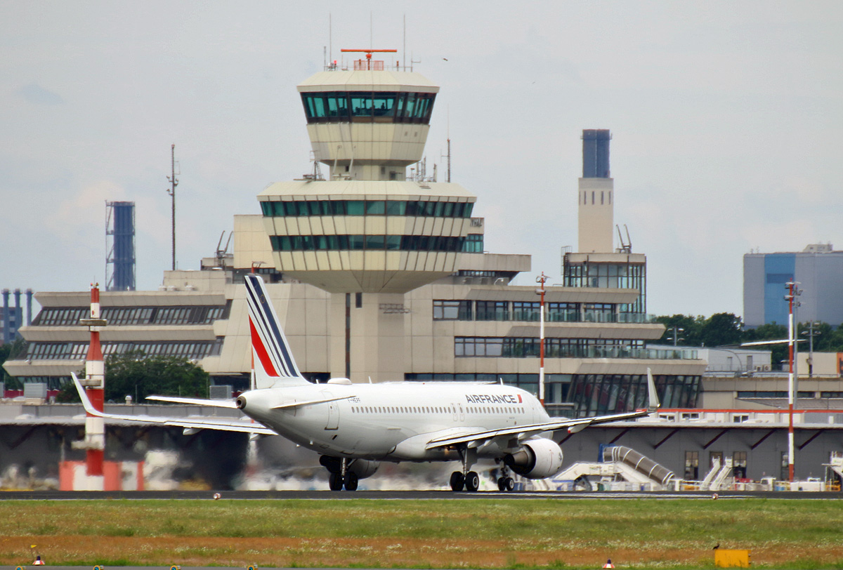 Air France, Airbus A 320-214, F-HEPF, TXL, 20.06.2020