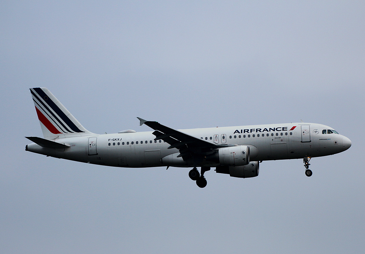 Air France, Airbus A 320-214, F-GKXJ, BER, 14.11.2021
