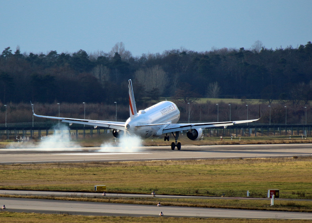Air France, Airbus A 320-214, F-HEPG, BER, 29.12.2022