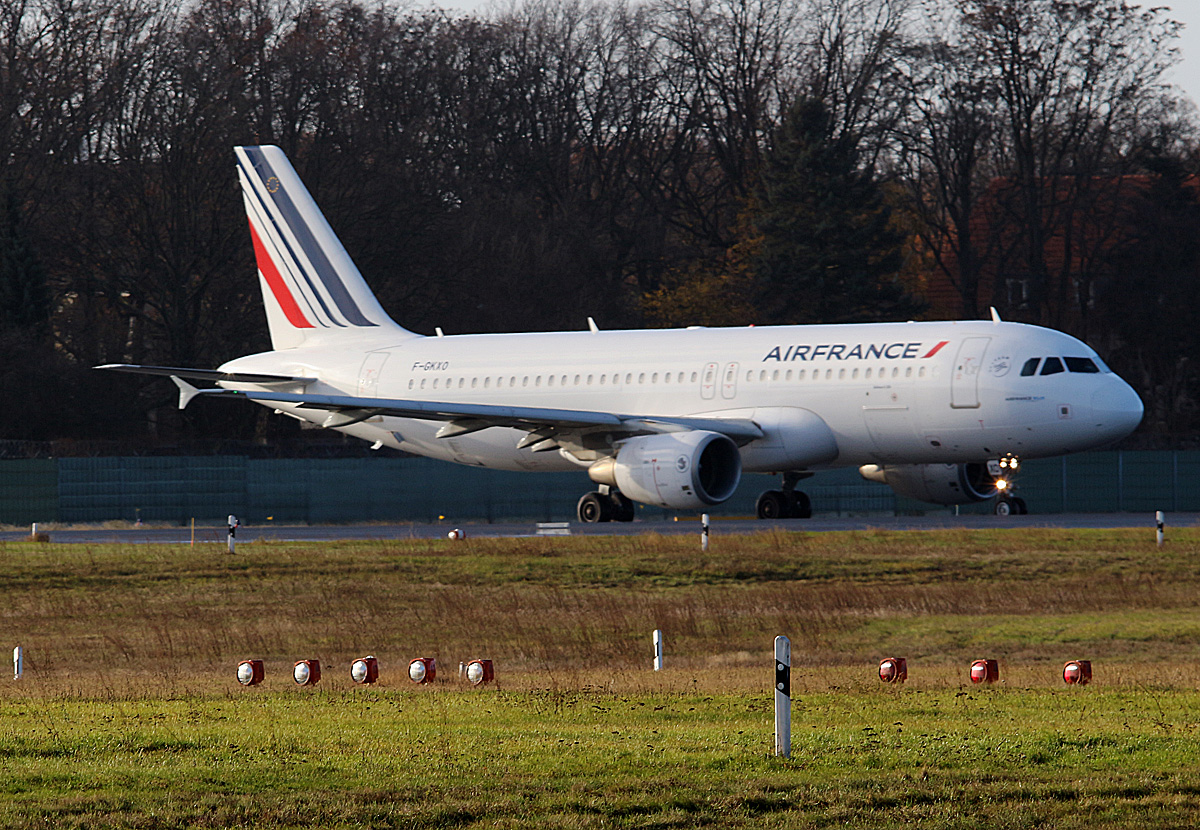 Air France, Airbus A 320-214, F-GKXO, TXL, 27.11.2016