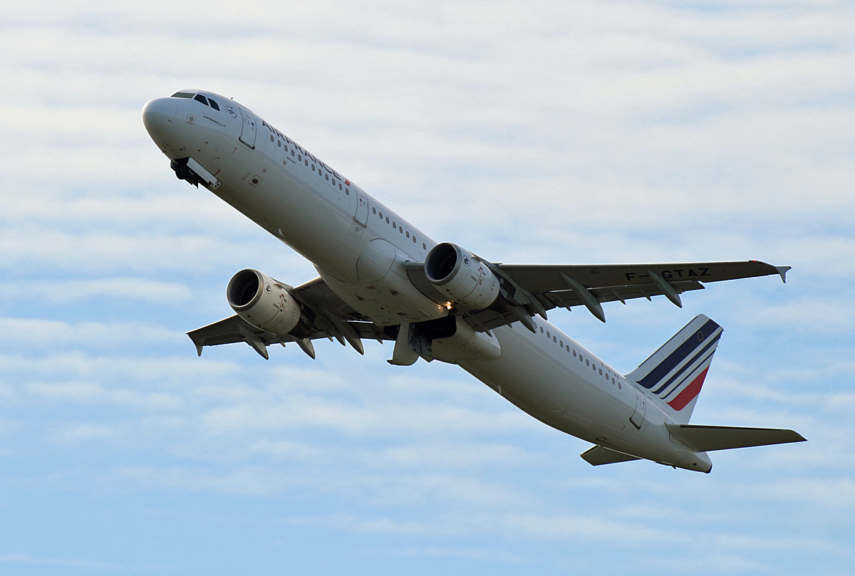 Air France, Airbus A 321-212, F-GTAZ, TXL, 06.10.2019