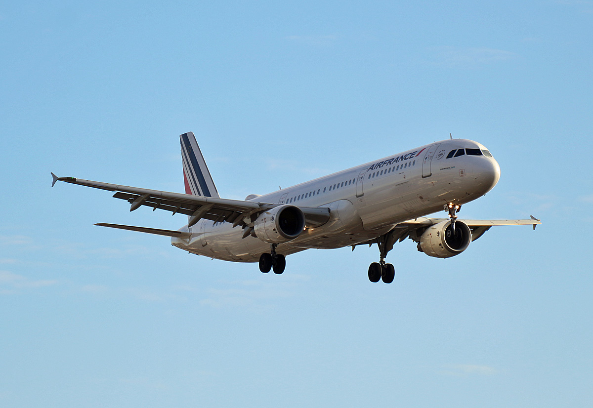 Air France, Airbus A 321-212, F-GTAZ, TXL, 29.12.2019