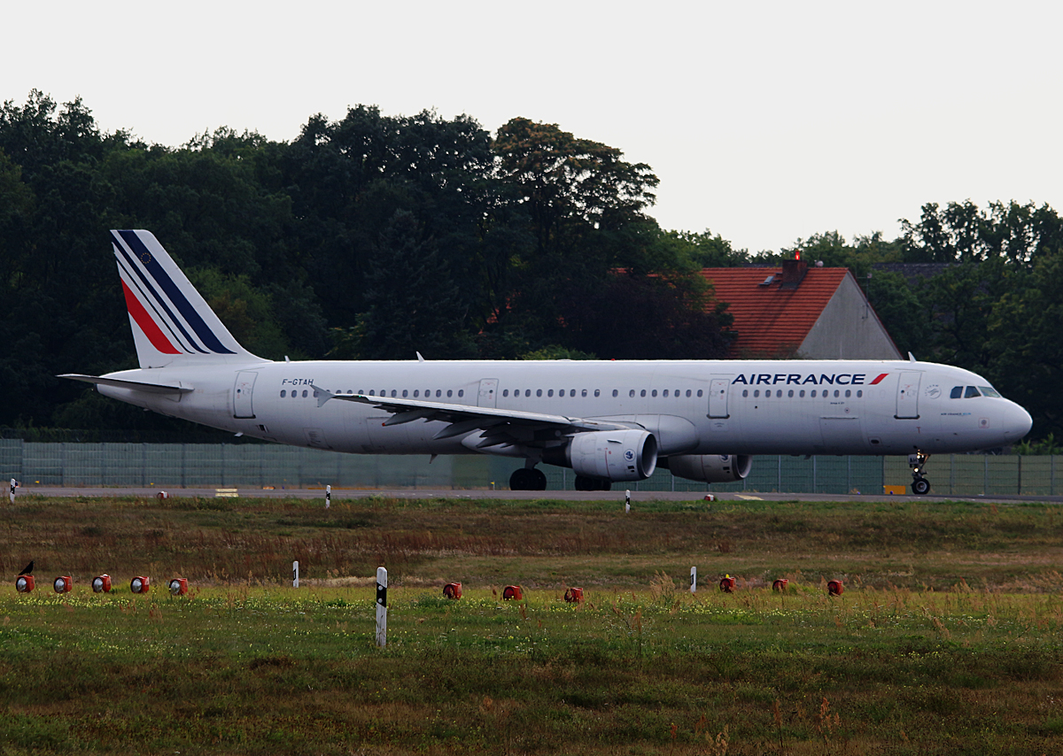 Air France, Airbus A 321-212, F-GTAH, TXL, 23.09.2016