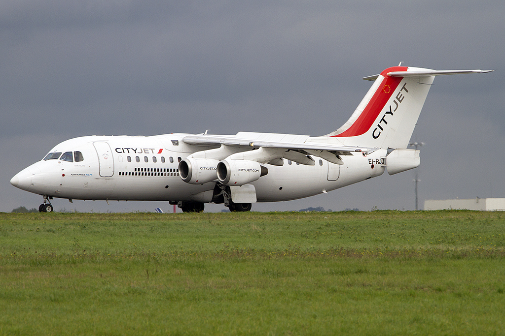 Air France - City Jet, EI-RJJ, BAe, ARJ-85, 20.10.2013, CDG, Paris, France