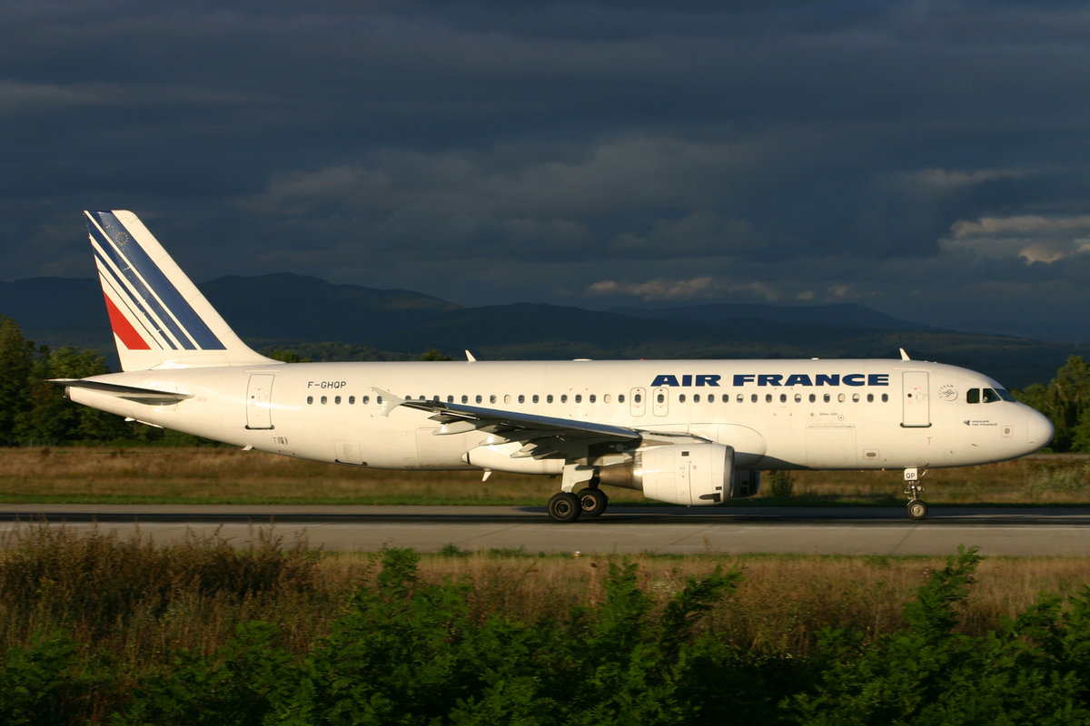 Air France, F-GHQP, Airbus A320-211, msn: 337, 04.September 2006, BSL Basel, Switzerland.