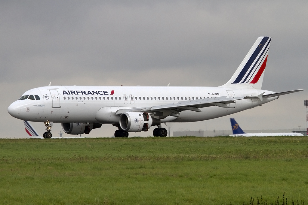 Air France, F-GJVG, Airbus, A320-211, 20.10.2013, CDG, Paris, France





