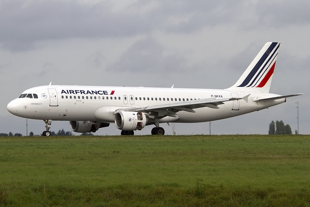 Air France, F-GKXA, Airbus, A320-211, 20.10.2013, CDG, Paris, France




